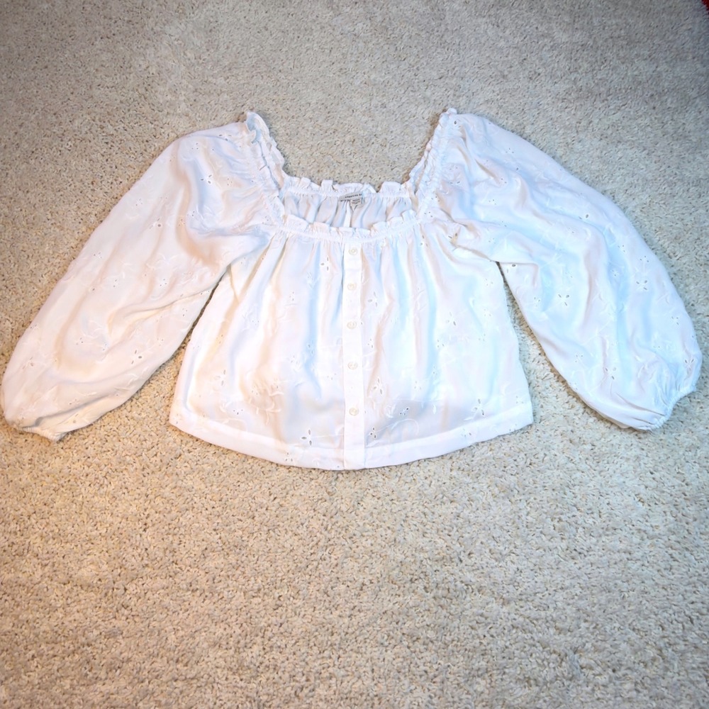 American Eagle Eyelet Top Womens Medium White Boho Puff Sleeve Button Blouse